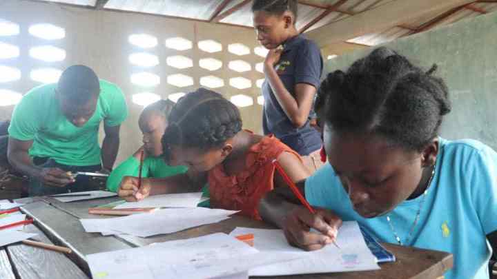 « Je dessine mes droits », quand Educ-Ha Group forme les enfants sur les droits humains
